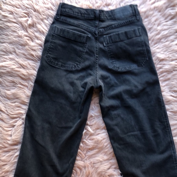 Levi’s Mile High Cropped Wide Leg Jeans - Picture 10 of 15
